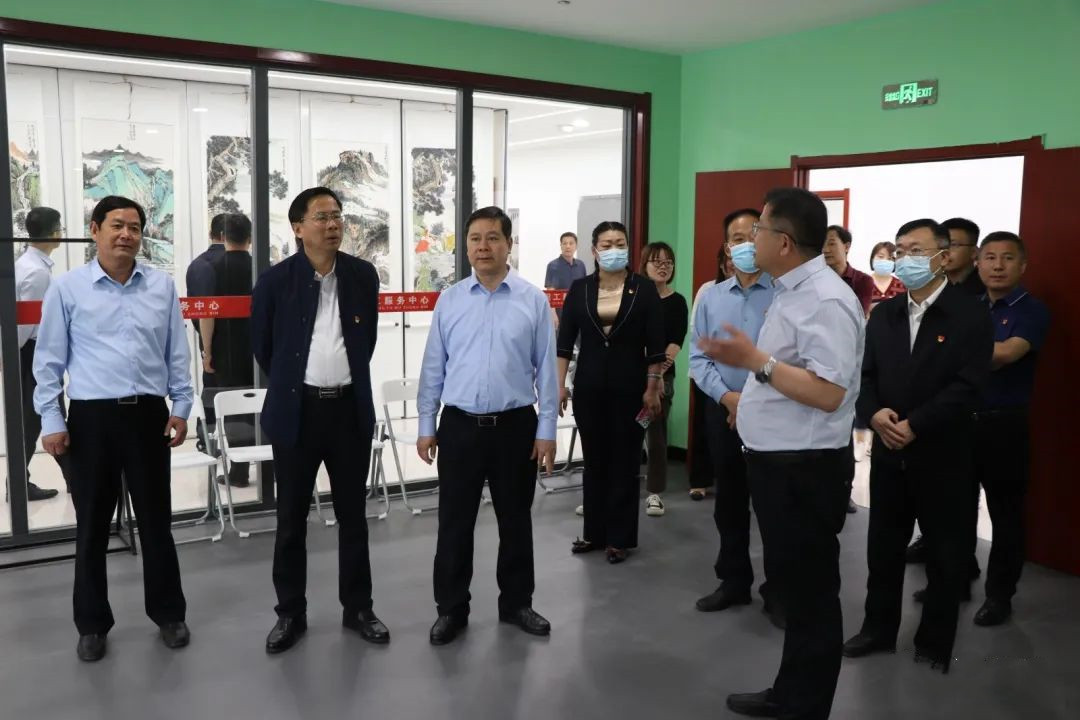 临沂市总工会到兰陵县开展党组理论学习中心组“讲故事 学理论”暨专题调研活动